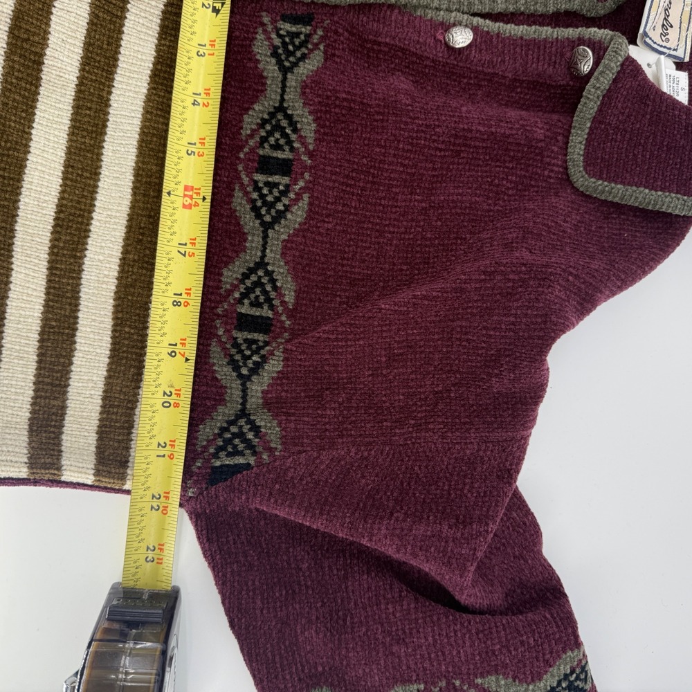 Wrangler Western Wear Womens Small Burgundy Chenille Aztec Cardigan NEW - Picture 7 of 7